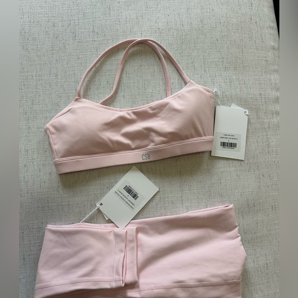 CSB NWT Form Crop Top and Invisible Scrunch set - Picture 8 of 11